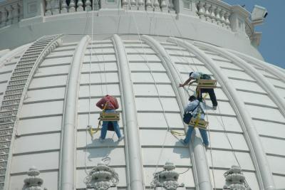 Repair work on Capital dome