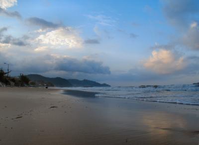 Arilas beach 3.JPG
