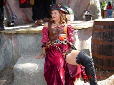 Pirate Show lass