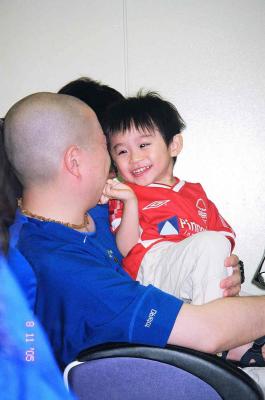 12_8_05_02c.jpg