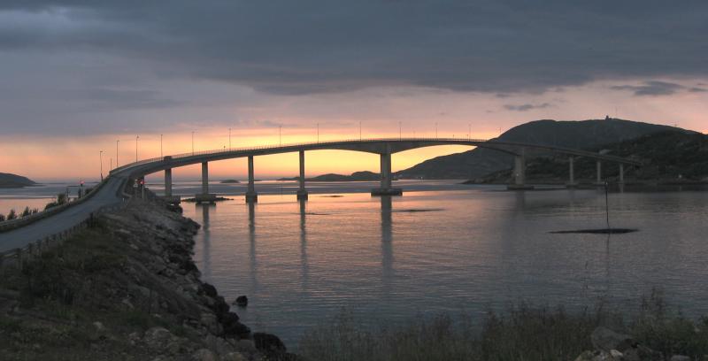 The bridge to Sommary.jpg