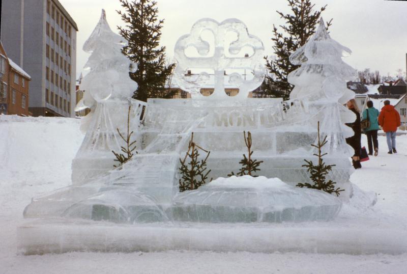 Isskulptur p torget 1.jpg