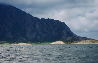 Living on a green shelf between the mountain and the sea.jpg