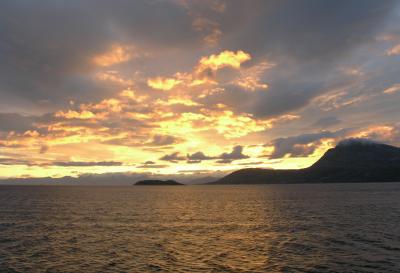 Solnedgang over Tysfjorden.jpg