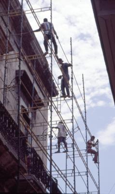 Daredevils restoring Habana Vieja.jpg