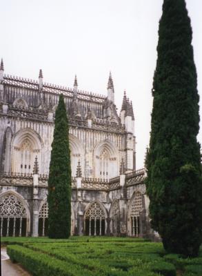 The cathedral in Batalha.jpg