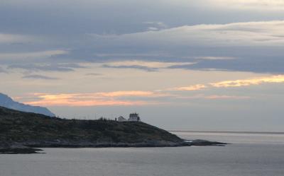 v3/21/495621/3/51516123.Desolatedhouseonthecoast.jpg