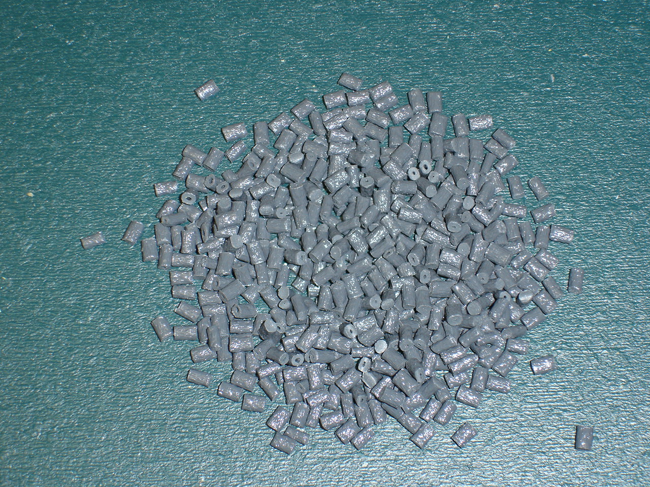 PC grey pellets