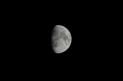 Moon0.jpg