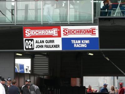 Team Kiwi Racing.
