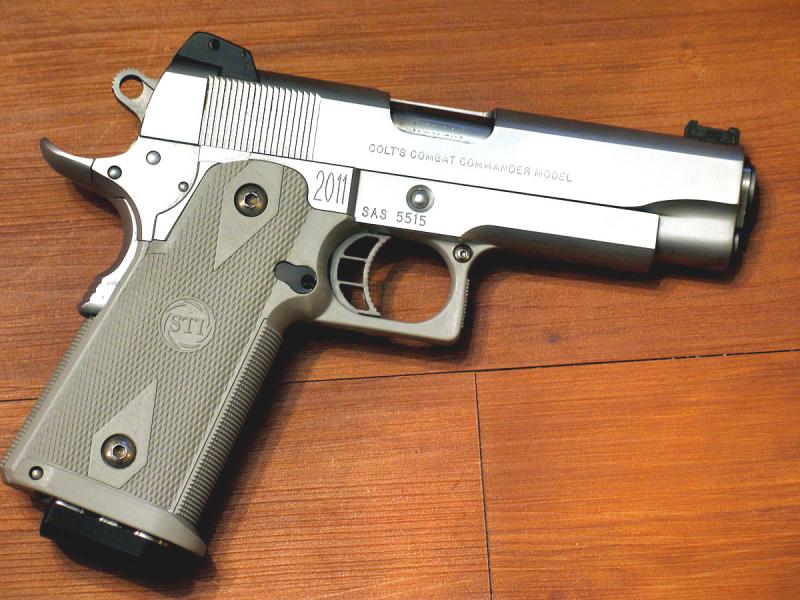 STI double stacked IDPA competition 9mm commander length handgun