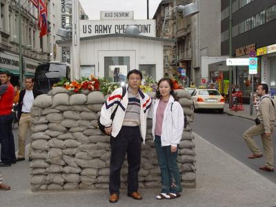 查理檢查站 （Checkpoint Charlie）