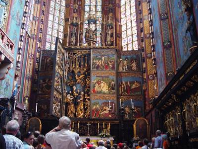 The ceremonial opening of the altar