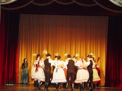 Hungarian Folk Dance at Duna Palota 匈牙利民族舞蹈