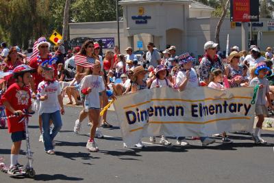 v3/22/484422/3/45789678.4thofJulyparade.jpg