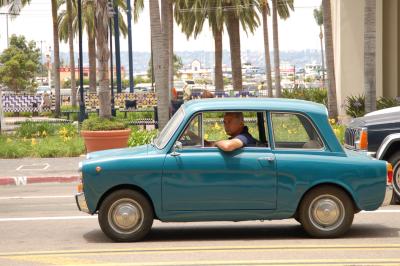 Strange Little Car -- British??
