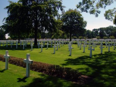 AMERICAN WAR GRAVES CEMETERY CAMBRIDGE