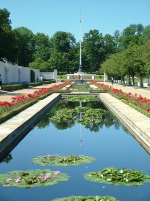 AMERICAN WAR GRAVES CEMETERY CAMBRIDGE