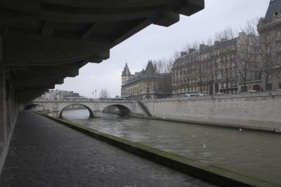 Along the Seine.jpg