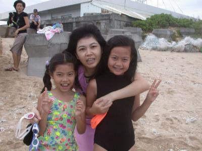 Hui-koan and her girls