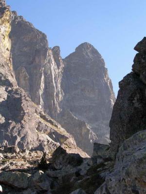 Petit Pic d'Ossau et piliers de l'Embarradre