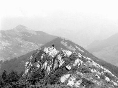 Pic d'Angoustise (1625 m) vu de la Pene de Louste (1676 m)