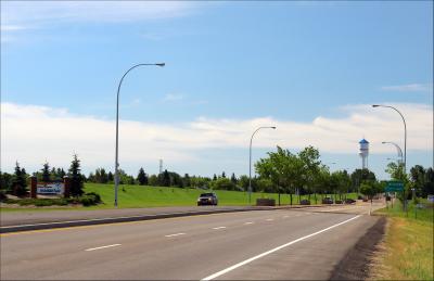 City of Wetaskiwin,  Comming in from the North.