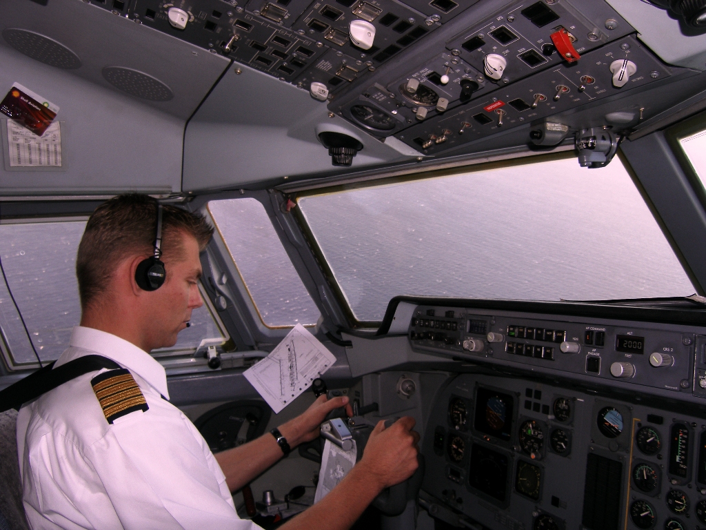 Martijn approaching Mikonos