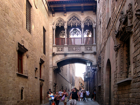 Overpass on Carrer del Bisbe Irurita - west of the cathedral. Architecture typical of the Barri Gtic (Gothic Quarter).