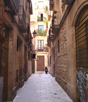 Side street off of Carrer de Montcada near the Museu Picasso.