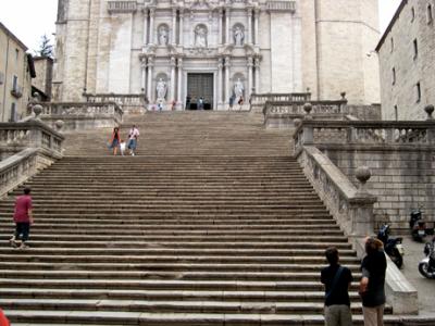 Baroque stairway (90 steps) of the cathedral (11th-18th centuries). Located at the highest point of the Old Quarter of Girona.