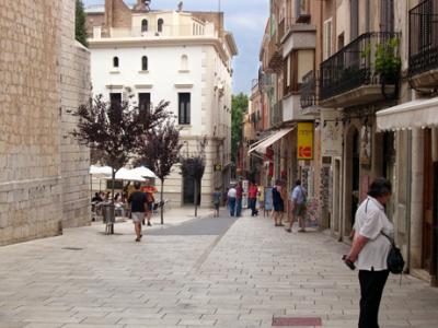 A street near the Teatre-Museu Dal (the Salvador Dal Theater/Museum). Dal was born in Figueres & is buried in the museum.