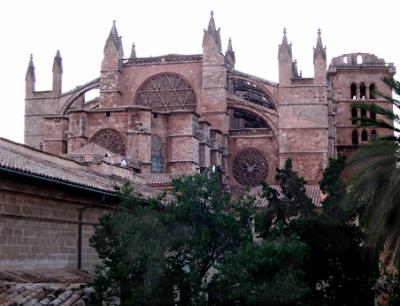 Cathedral (La Seu) - Started in 13th cent. as symbol of Mallorca's Christian conquerors who arrived by sea. View from terrace.