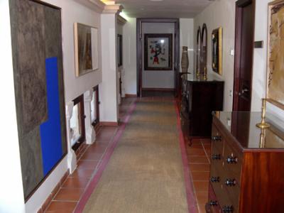 The hallway in the Palacio Ca Sa Galesa - just outside our room (Schubert) on the right side.