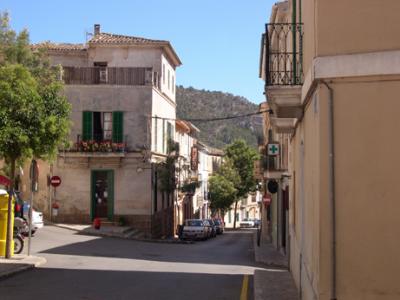 We went southwest from Estellencs, left the north coast and arrived here in Andratx