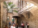 Museu Picasso: Inner courtyard. The museum has lots of Picassos early works & his variations of Las Meninas, by Velzquez.
