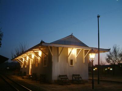 Dawn at the little Sandstone Estates station