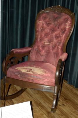 lincoln's chair - ford theatre