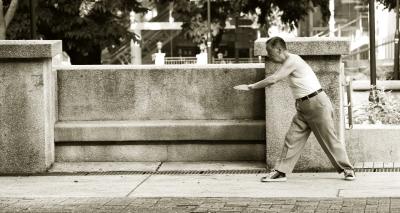 Moving the rock style (Kowloon park).jpg