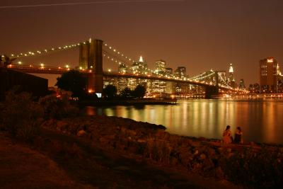 An evening chat overlooking the Brooklyn bridge