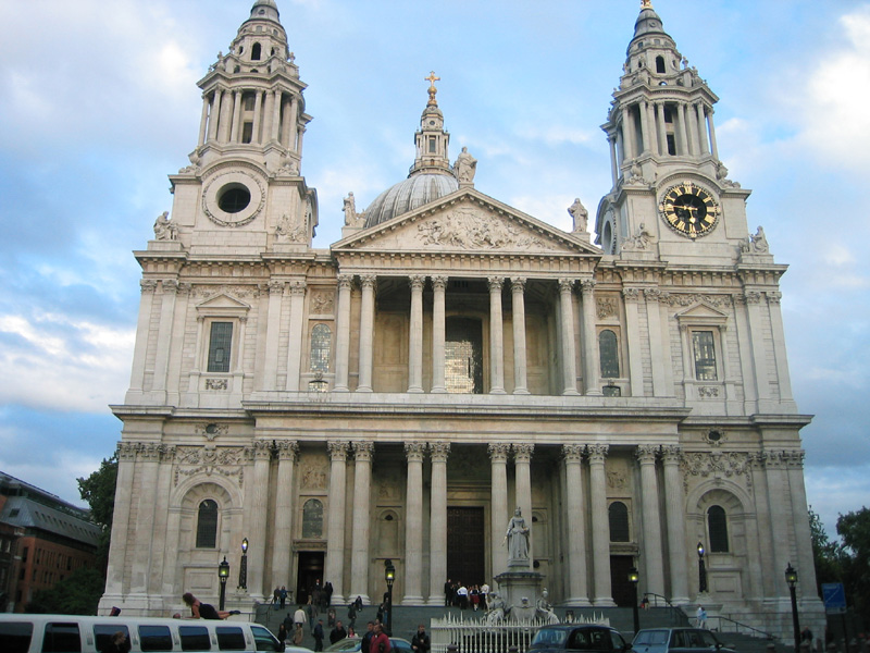 St_Pauls_facade_2.jpg