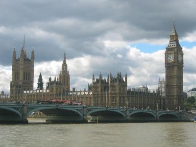 Parliament_Thames_2.jpg