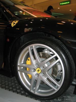 Ferrari_wheel.jpg