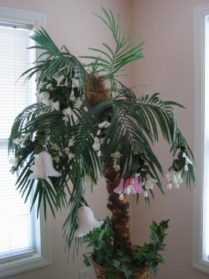 Wedding shower tree