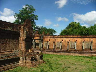 Banteay Samre Courtyard