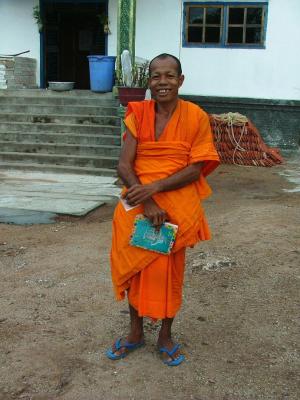 Monk After Donations Wat Athvea