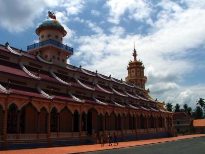 Cao Dai Temple