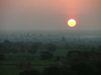 13/10/05 Sunrise Over Bagan