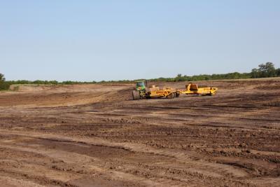 Finishing up W. end of lake -  working on a 600' section (7/24/05)