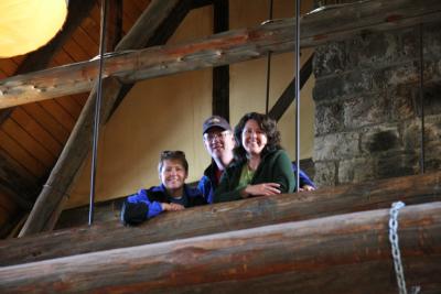 Carol, Scott and Steph (take at ISO 3200!)